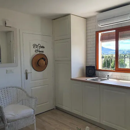 Апартаменты Lovely In Denia; El Patio *