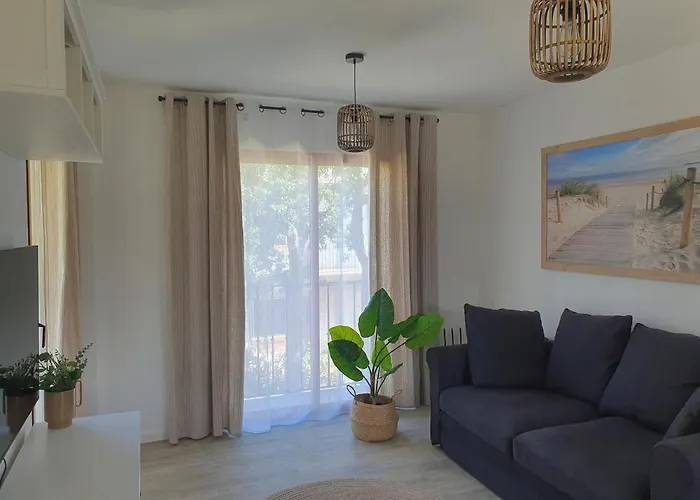 Апартаменты Lovely In Denia; El Patio Дения